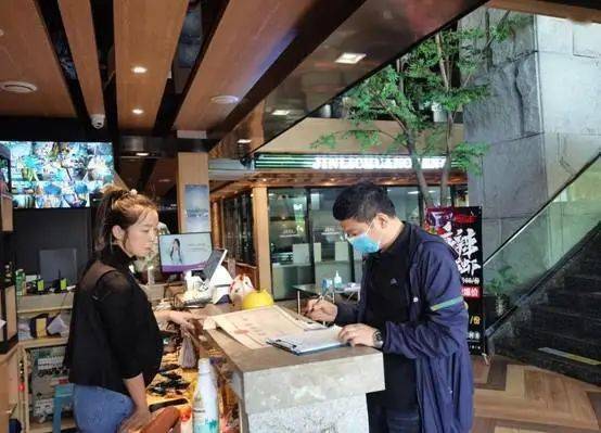 我為群眾辦實事丨筑牢網絡餐飲“安全網” 敦化市市場監管局強化監管守護舌尖安全